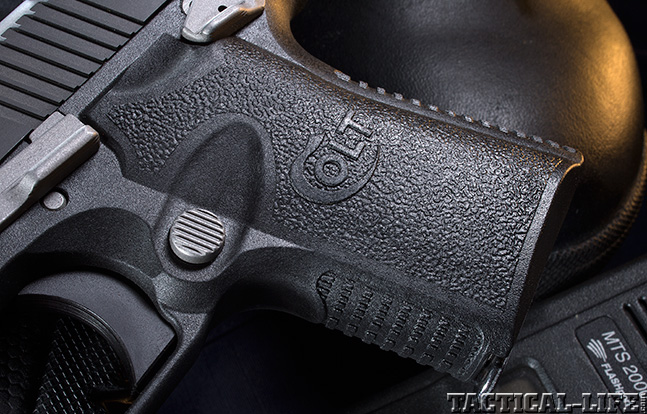 Colt Mustang XSP grip