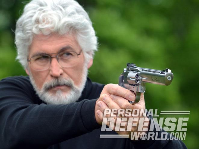 air pistol, air gun, airgun, air pistol revolver, asg, umarex, asg dan wesson, asg dan wesson revolver, umarex s&w TRR8, asg dan wesson shooting