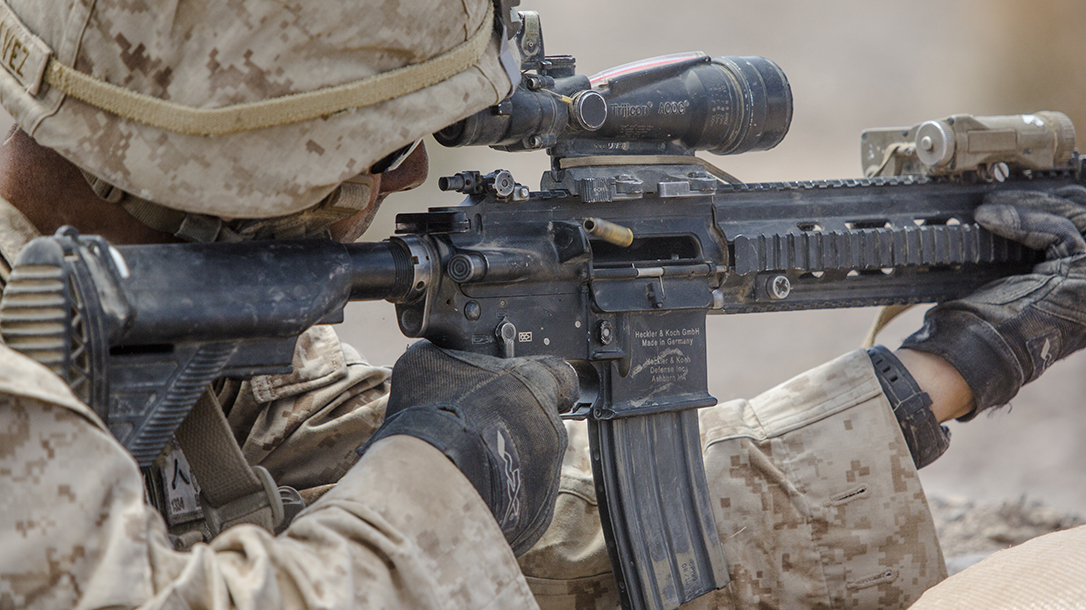 marines m27 iar rifle closeup