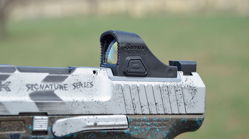 The author mounted a Burris Fastfire-C optic to the slide.