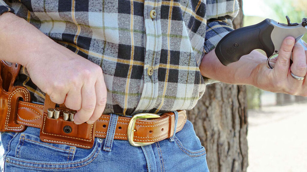 The Galco 2x2x2 Ammo Carrier 2.0 pairs beautifully with the Speedmaster 2.0 Holster.