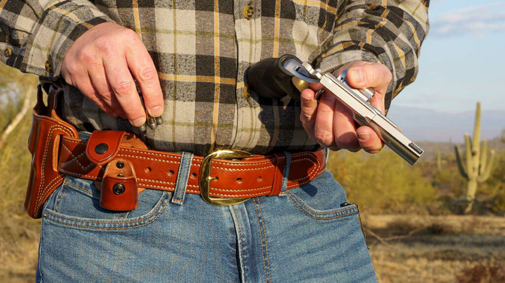 The Galco Cobra Speedloader Carrier is the perfect companion to the Speedmaster 2.0 Holster.