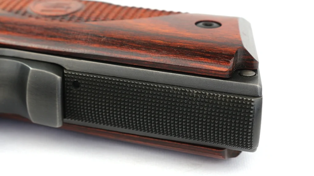 Also blurring the line between beauty and function was the 25 lines-per-inch machine-cut checkering they did on both the front and back straps.