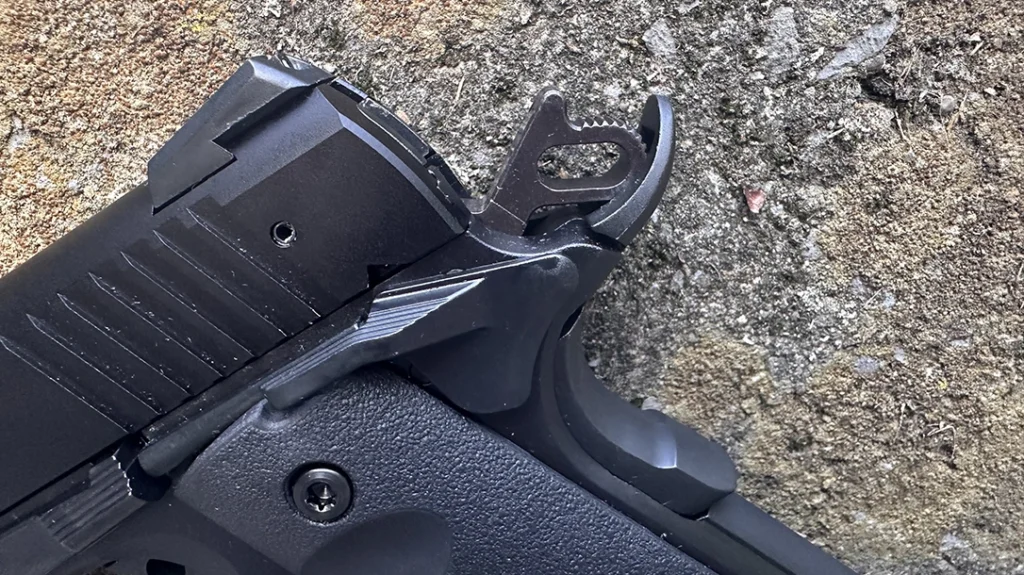 The Hammerli Forge H1 has a high beavertail grip.