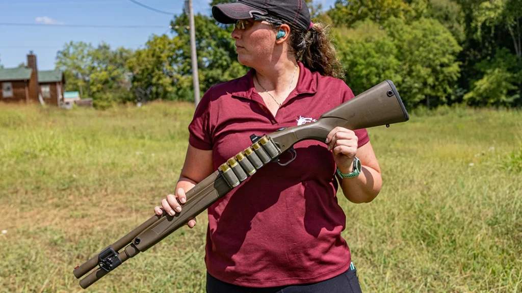 Esstac sent 6-round shotgun cards that can easily attach to or be removed from the side of the gun.