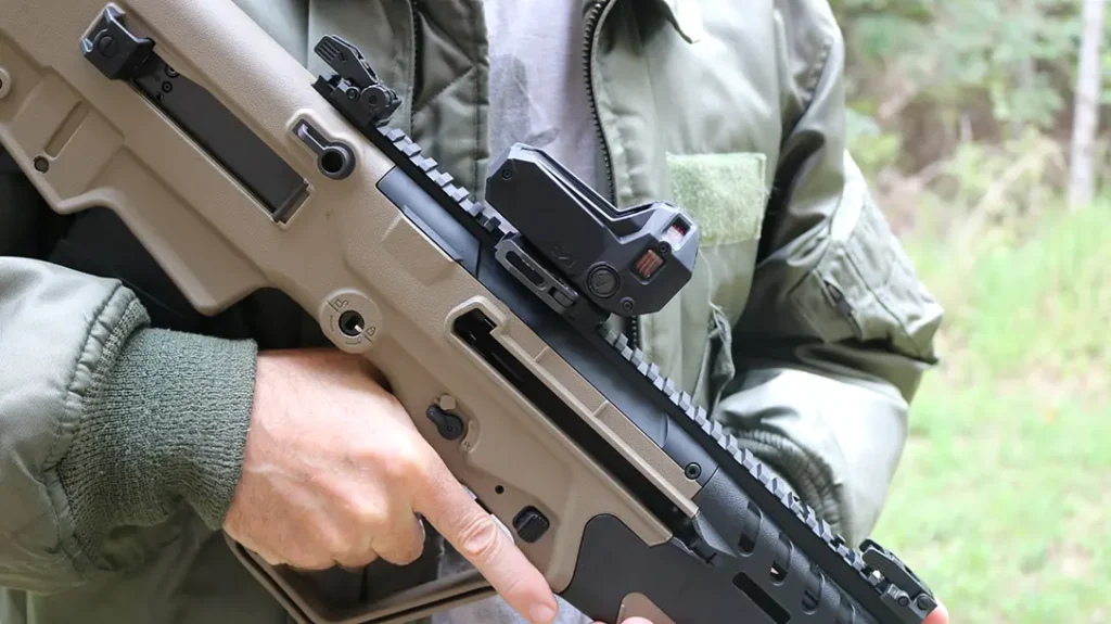 A full system of primary and backup sights.