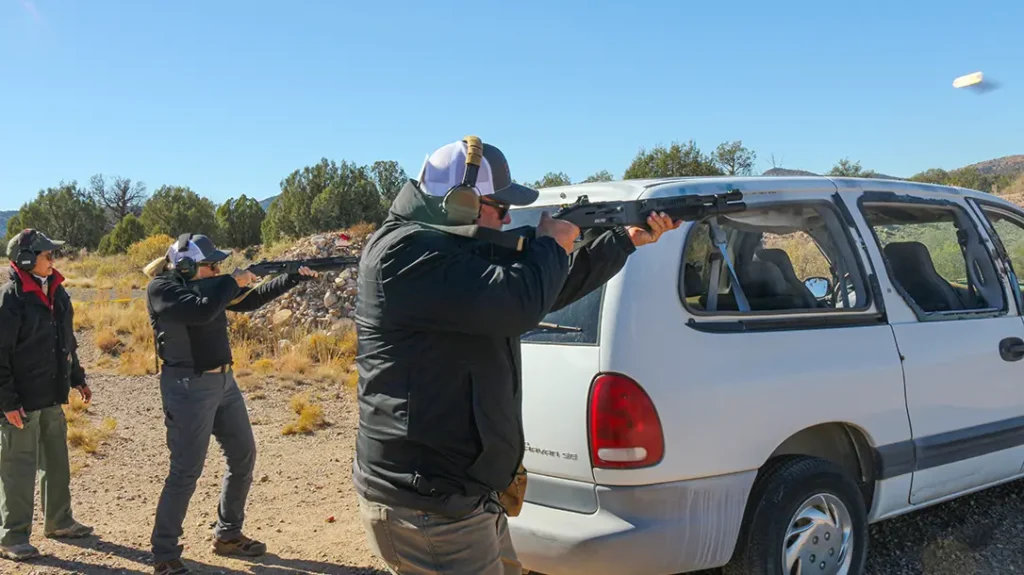 Mossberg 940 Pro Tactical SPX is a fighting shotgun.