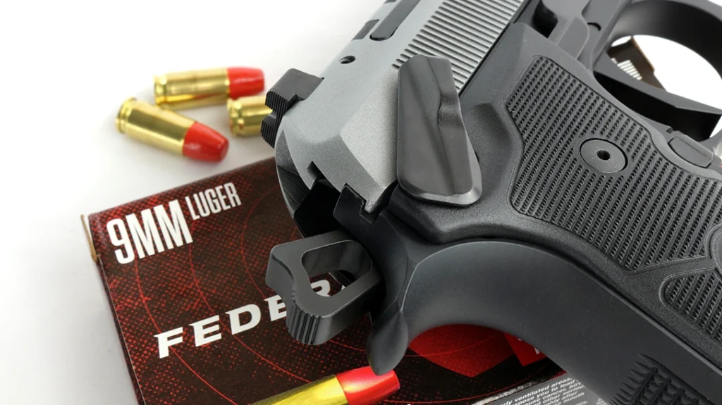 The author tested the “decocker” and found the hammer remained retracted.