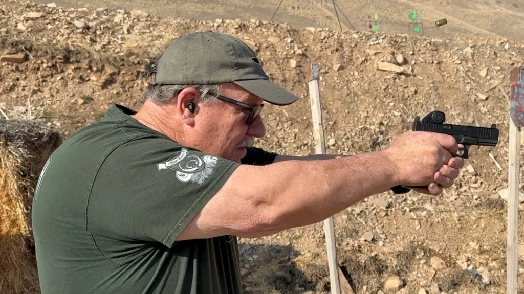 The author ran both Shield AMS sights during his evaluation.