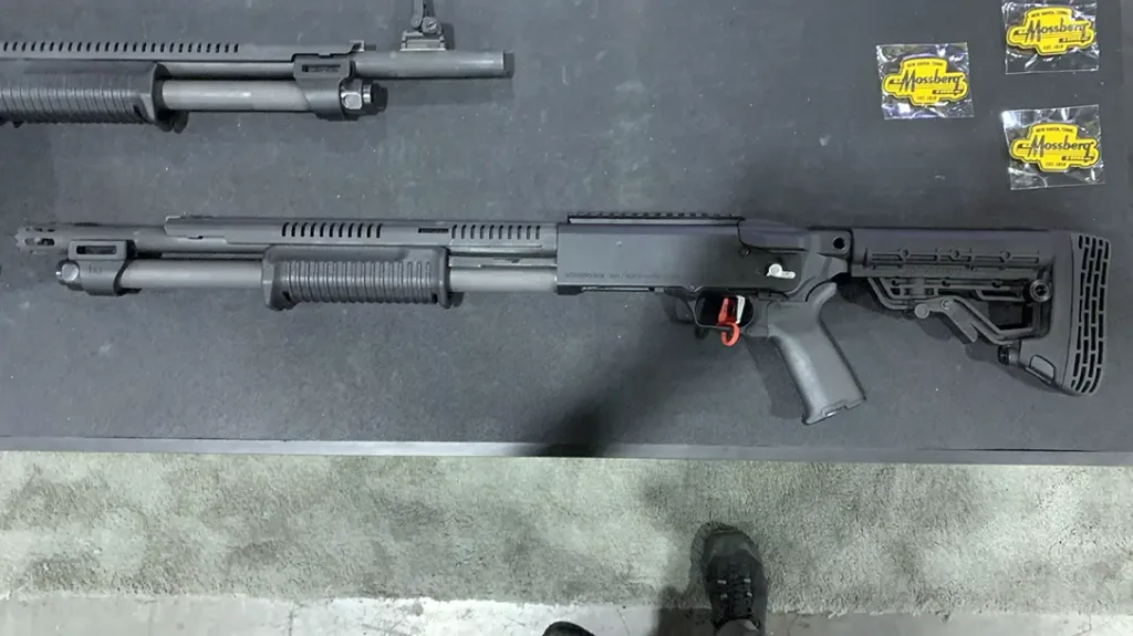 Mossberg 590R Tactical Shotgun