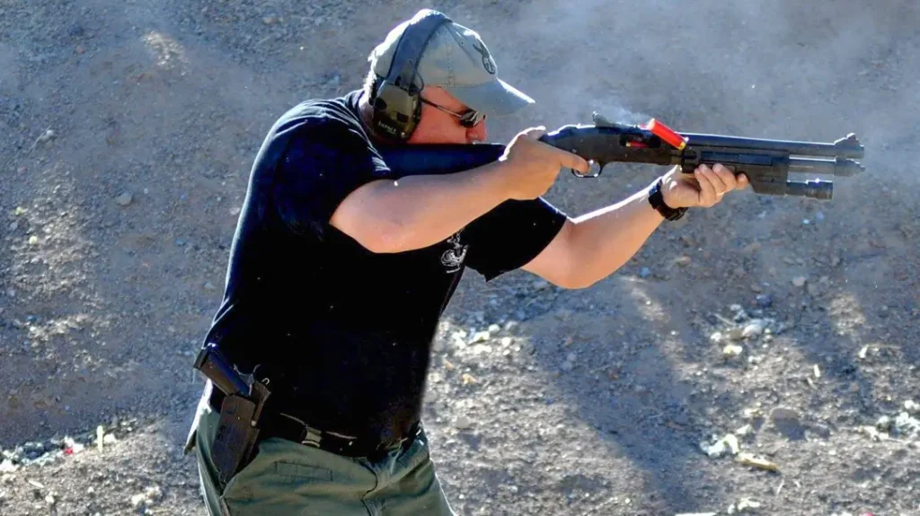 Pump Shotgun vs Semi Auto Shotgun