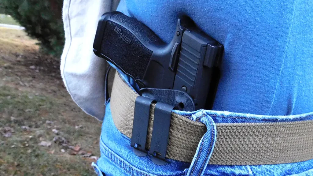 Tenicor Holsters Carry System: The CERTUM3 also features adjustable ride height (1”) and cant (30°), including individually adjustable belt clips.