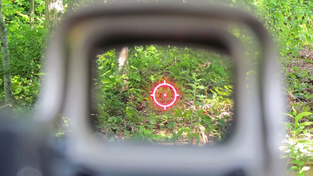 A red dot recticle projection.