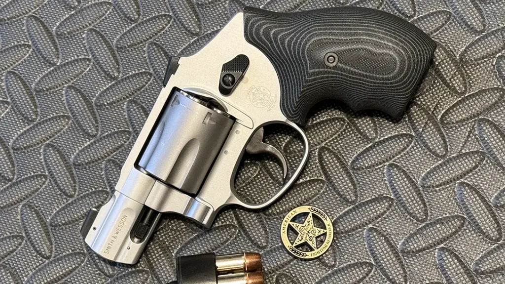 Smith & Wesson Ultimate Carry build on the J-Frame series.