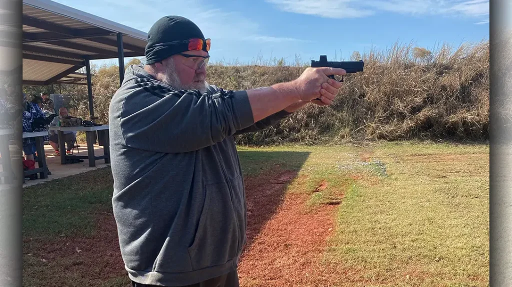 Spencer Keepers gets on target, drawing from appendix carry.