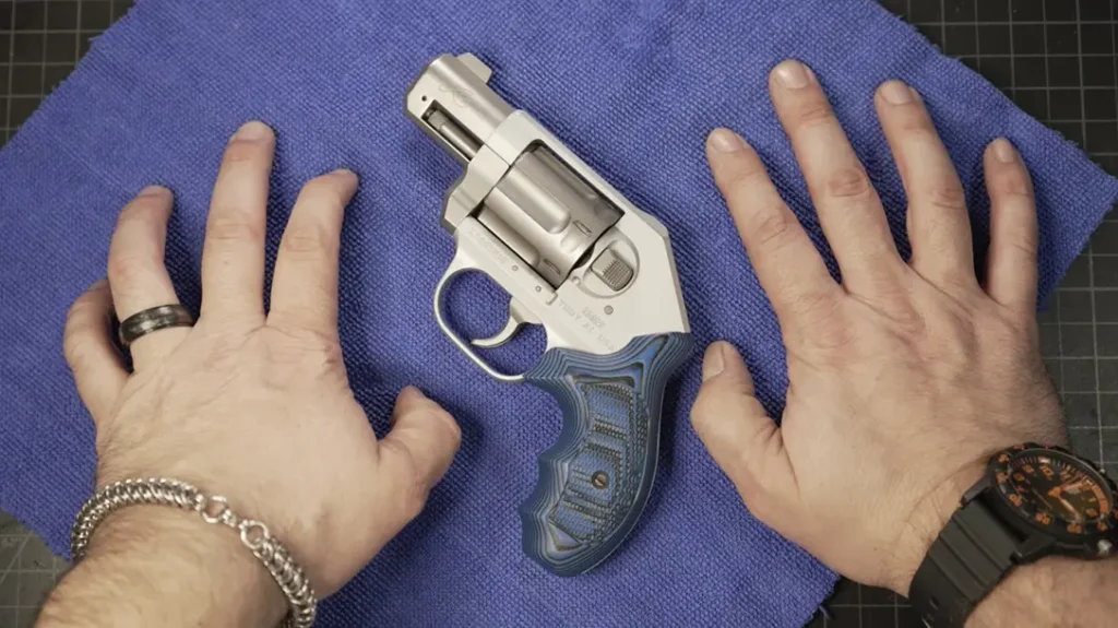 Consider the Kimber K6XS, which offers a lightweight aluminum frame and fixed sights.