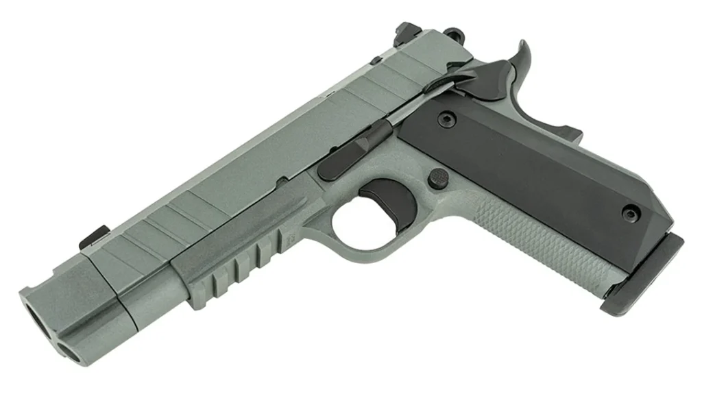 Magazines locked in confidently and ejected cleanly, and the magwell opening was smooth enough to make reloads efficient.