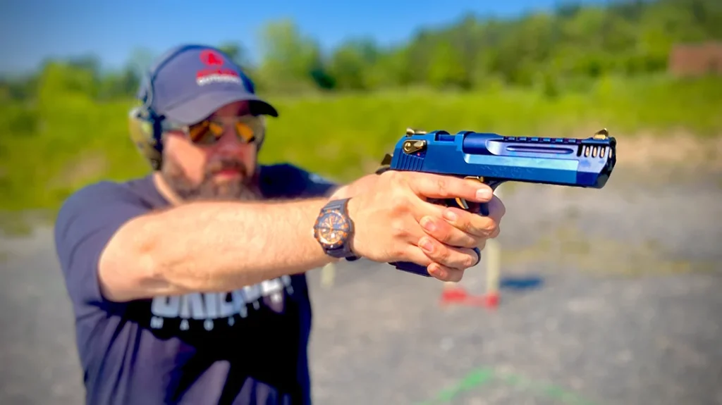 The Desert Eagle L5 doesn’t feel flimsy or twitchy.