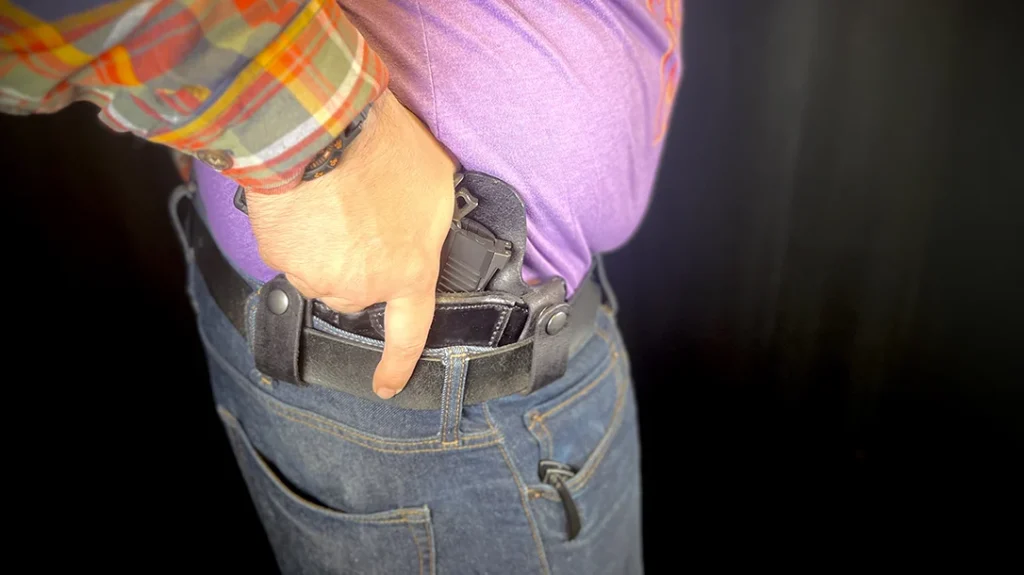 Training With a Holster: A slight forward cant (usually 10–15 degrees) can dramatically reduce printing, especially for IWB carry, by tucking the grip into your body’s natural lines.