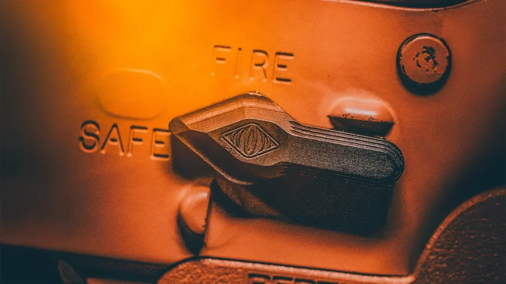 The Reptilia PICKER comes in several finishes.